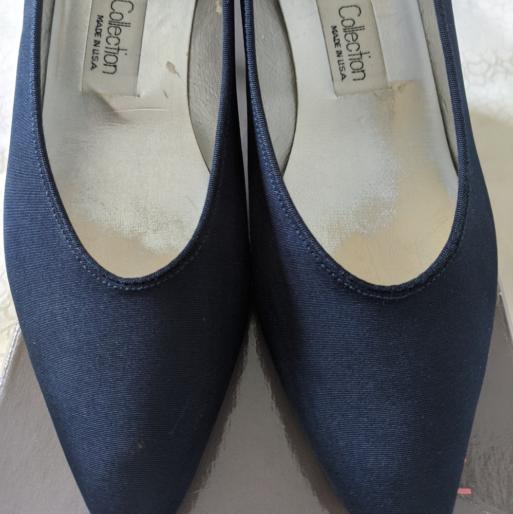 Private Collection Silk Dress shoe's